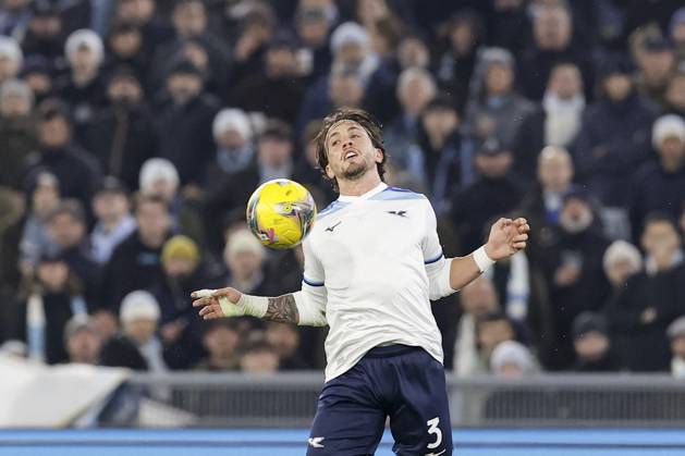 CALCIO - Serie A - SS Lazio vs ACF Fiorentina Lazio s Italian defender Luca Pellegrini controls the ball during the Serie A football match SS Lazio vs Fiorentina at Olimpico Stadium on January 26, 2025, in Rome. Rome Italy  Copyright: xIPAxSport ABACAx