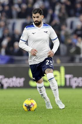 CALCIO - Serie A - SS Lazio vs ACF Fiorentina Lazio s Albanian defender Elseid Hysaj controls the ball during the Serie A football match SS Lazio vs Fiorentina at Olimpico Stadium on January 26, 2025, in Rome. Rome Italy  Copyright: xIPAxSport ABACAx