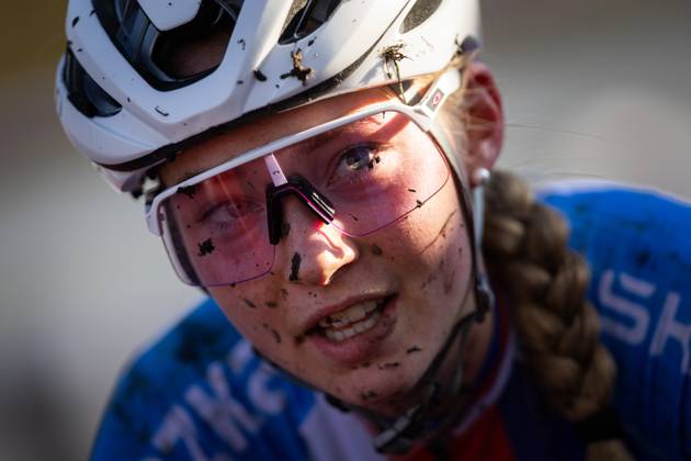 Czechia s Barbora Bukovska finishes second during the junior women s race at the 2025 UCI Cyclo-cross World Championships in Lievin, France, February 1, 2025. (CTKxPhoto MichalxCerveny) CTKPhotoF202502010004301  CTKPhotoF202502010004301