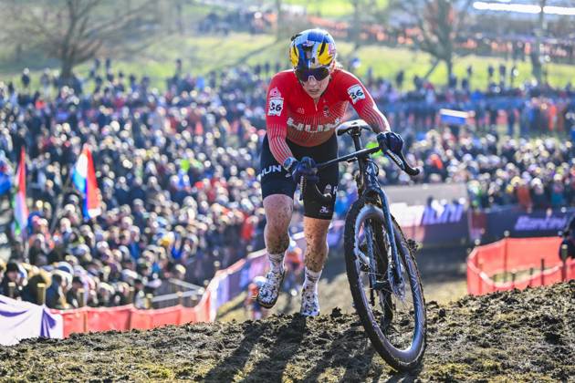 2025 UCI Cyclo-Cross WC - Women Elite LIEVIN, FRANCE - FEBRUARY 01 : Vas Blanka (HUN) in action during the 2025 UCI Cyclo-Cross World Championships for Women Elite on February 01, 2025 in Lievin, France, 01 02 2025 Lievin France  Copyright: xNicoxVereeckenx