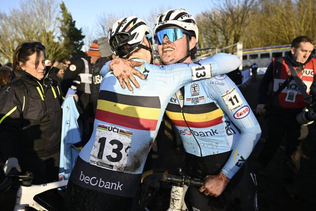 2025 UCI Cyclo-Cross WC - Men Under 23 LIEVIN, FRANCE - FEBRUARY 01 : Cant Sanne (BEL) , Norbert Riberolle Marion (BEL) after the race during the 2025 UCI Cyclo-Cross World Championships for Men Under 23 on February 01, 2025 in Lievin, France, 01 02 2025 Lievin France  Copyright: xNicoxVereeckenx