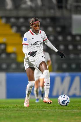CALCIO - Serie A Femminile - US Sassuolo vs AC Milan Evelyn Ijeh ( AC Milan ) during US Sassuolo vs AC Milan, Italian football Serie A Women match in Sassuolo, Italy, February 01 2025 Sassuolo Italy  Copyright: xIPAxSport ABACAx