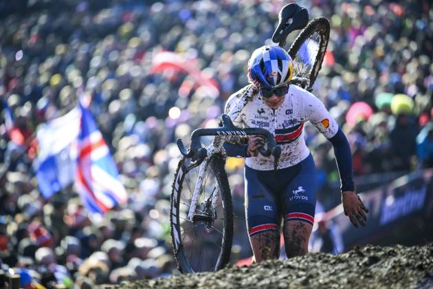 2025 UCI Cyclo-Cross WC - Women Under 23 LIEVIN, FRANCE - FEBRUARY 02 : Backstedt Zoe (GBR) in action during the 2025 UCI Cyclo-Cross World Championships for Women Under 23 on February 02, 2025 in Lievin, France, 02 02 2025 Lievin France  Copyright: xTsix