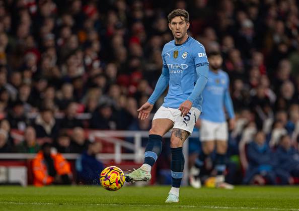 Football - FA Premier League - Arsenal FC v Manchester City FC LONDON, ENGLAND - Sunday, February 2, 2025: Manchester City s John Stones during the FA Premier League match between Arsenal FC and Manchester City FC at the Emirates Stadium. (Photo by David Rawcliffe Propaganda) LONDON Emirates Stadium GREATER LONDON ENGLAND Copyright: xDavidxRawcliffex P2025-02-02-Arsenal_Man_City-23