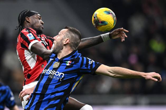 Db Milano 02 02 2025 - campionato di calcio serie A Milan-Inter foto Daniele Buffa Image nella foto: Tammy Abraham-Stefan De Vrij