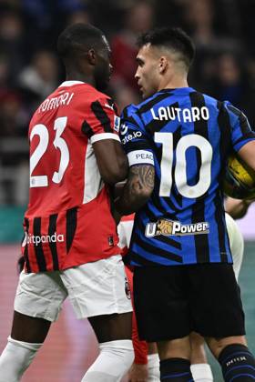 Db Milano 02 02 2025 - campionato di calcio serie A Milan-Inter foto Daniele Buffa Image nella foto: Lautaro Martinez-Fikayo Tomori