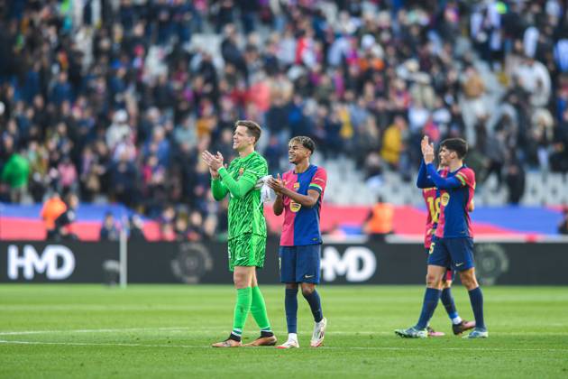 FC Barcelona, Barca v DEPORTIVO ALAVES. OLIMPIC STADIUM LLUIS COMPANYS. MONTJUIC,BARCELONA. February 2,2025 FC BARCELONA vs DEPORTIVO ALAVES. February 2, 2025 Wojciech Szczesny (25) goalkeeper of FC Barcelona and Lamine Yamal (19) of FC Barcelona at the end of the match between FC Barcelona and Deportivo Alaves corresponding to the twenty two day of La Liga EA Sports at Olimpic Stadium Lluis Companys of Montjuic in Barcelona, Spain. Barcelona ESP Copyright: xS.xRosx