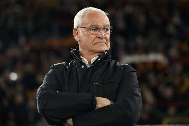 Claudio Ranieri, head coach of AS Roma, looks on during the Serie A football match between AS Roma and SSC Napoli at Olimpico stadium in Rome (Italy), February 2, 2025. AndreaxStaccioli