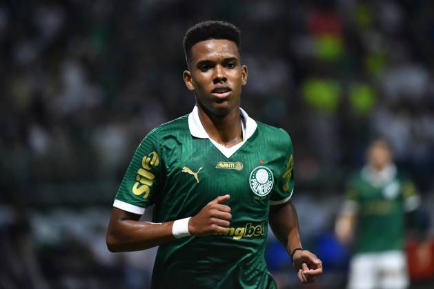 Palmeiras x Corinthians SÃO PAULO, SP - 06.02.2025: PALMEIRAS X CORINTHIANS - Estevão, Palmeiras player, during the match between Palmeiras x Corinthians, valid for the seventh round of the 2025 São Paulo Football Championship, this Thursday, (6) at Allianz Parque, SP. (Photo: Roberto Casimiro Fotoarena) x2685585x RobertoxCasimiro