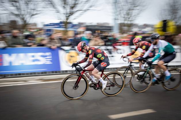 Belgian Eli Iserbyt, Belgian Michael Vanthourenhout and Dutch Joris Nieuwenhuis pictured in action during the men elite race of the Noordzeecross cyclocross cycling event in Middelkerke, the eighth and last race of the Superprestige competition on Saturday 08 February 2025. DAVIDxPINTENS  x111996026x