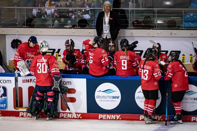 Olympia-Qualifikationsturnier: Österreich vs Slowakei; 09.02.25 Bank Team Österreich Olympia-Qualifikationsturnier: Österreich vs Slowakei; Bremerhaven, Eisarena am 09.02.25 Copyright: xBEAUTIFULxSPORTS MarioxM.xKobergx