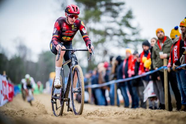 Belgian Michael Vanthourenhout pictured in action during the men s elite race of the Krawatencross cyclocross in Lille, stage 7 (out of 8) in the X2O Trofee Veldrijden competition, Sunday 09 February 2025. JASPERxJACOBS  x112088060x