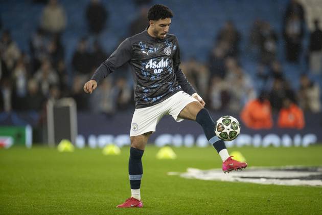 Manchester City v Real Madrid C.F. - UEFA Champions League 2024 25 League Knockout Play-off First Leg Omar Marmoush 7 of Manchester City F.C. warms up before the match during the UEFA Champions League 2024 25 Knockout Phase Play Off 1st Leg match between Manchester City and Real Madrid at the Etihad Stadium in Manchester, England, on February 11, 2025. Manchester Manchester United, ManU Kingdom Copyright: xMIxNewsx originalFilename:fletcher-manchest250211_npe9g