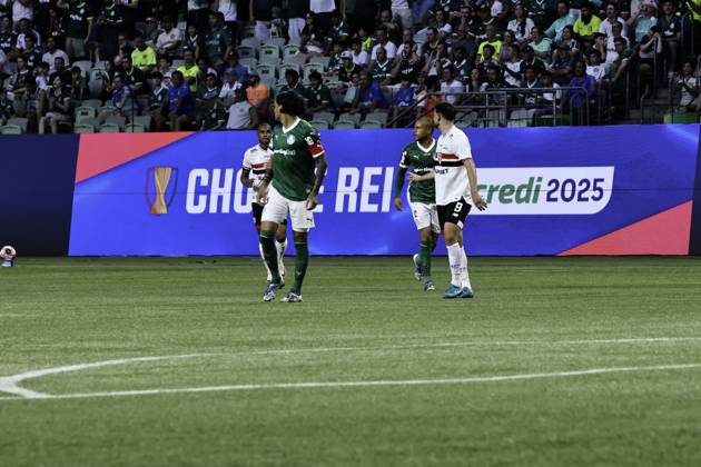 Match between Palmeiras and Sao Paulo for the Sao Paulo championship Sao paulo (sp), 02 16 2025 - paulistao palmeiras vs sao paulo - match between palmeiras against sao paulo, valid for the 10th round of the 2025 paulista football championship, on the night of this sunday, february 16, 2025, at allianz parque, in sao paulo-sp (Foto: Leco Viana Thenews2 imago images) SPO Copyright: xLecoxVianax