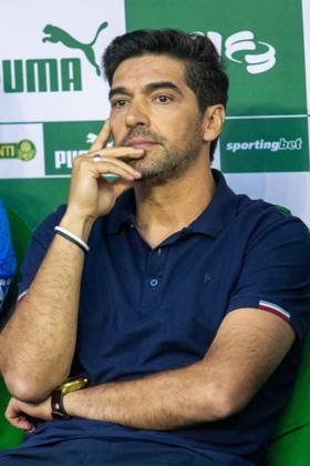 Match between Palmeiras and Sao Paulo for the Sao Paulo championship Sao paulo (sp), 02 16 2025 - paulistao palmeiras vs sao paulo - palmeiras coach abel ferreira, during the match between palmeiras and sao paulo, valid for the 10th round of the 2025 paulista football championship, on the night of this sunday, february 16, 2025, at allianz parque, in sao paulo- sp (Foto: Joca Duarte Thenews2 imago images) SPO Copyright: xJocaxDuartex