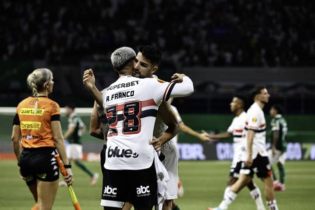 Match between Palmeiras and Sao Paulo for the Sao Paulo championship Sao paulo (sp), 02 16 2025 - paulistao palmeiras vs sao paulo - player alan franco after the match between palmeiras against sao paulo, valid for the 10th round of the 2025 paulista football championship, on the night of this sunday, february 16, 2025, at allianz parque, in sao paulo. (Foto: Leco Viana Thenews2 imago images) SPO Copyright: xLecoxVianax