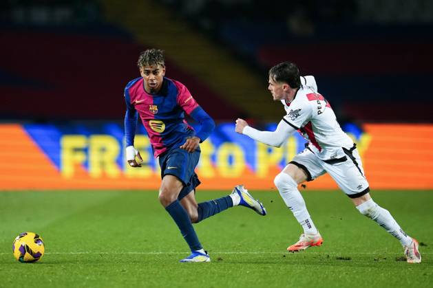 FC Barcelona, Barca Rayo Vallecano. La Liga EA Sports match. Date 24 Lamine Yamal of FC Barcelona and Pep Chavarria of Rayo Vallecano during the La Liga EA Sports match between FC Barcelona and Rayo Vallecano played at Lluis Companys Stadium on February 17, 2025 in Barcelona, Spain. kpng Copyright: xBaguxBlancox xPRESSINPHOTOx PS_240217_1974