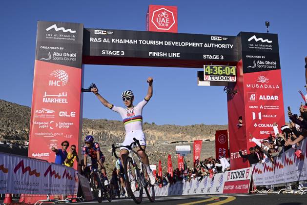 UAE Tour 2025 - Stage 3 JEBEL JAIS, UNITED ARAB EMIRATES - FEBRUARY 19 : Pogacar Tadej (SLO) of UAE Team Emirates wins during Stage 3 of the UAE Tour 2025 cycling race with start in Ras Al Khaimah and finish in Jebel Jais (181km) on February 19, 2025 in Jebel Jais, United Arab Emirates, 19 02 2025 Jebel Jais United Arab Emirates  Copyright: xPeterxDexVoechtx