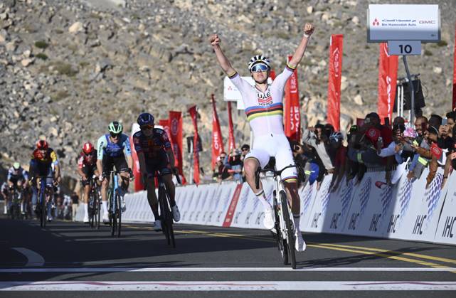 UAE Tour 2025 - Stage 3 JEBEL JAIS, UNITED ARAB EMIRATES - FEBRUARY 19 : Pogacar Tadej (SLO) of UAE Team Emirates wins during Stage 3 of the UAE Tour 2025 cycling race with start in Ras Al Khaimah and finish in Jebel Jais (181km) on February 19, 2025 in Jebel Jais, United Arab Emirates, 19 02 2025 Jebel Jais United Arab Emirates  Copyright: xPeterxDexVoechtx