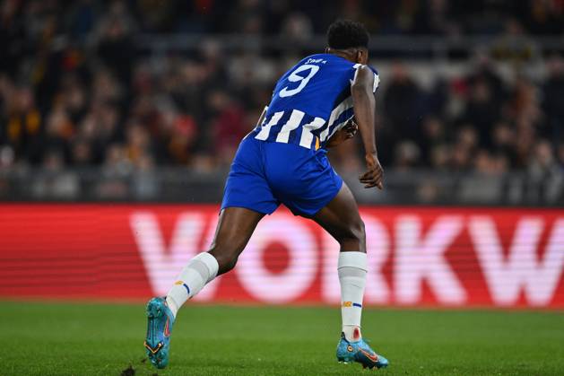 CALCIO - UEFA Europa League - AS Roma vs FC Porto Samu Omorodion of F.C. Porto celebrates after scoring the goal to make it 0-1 during the 2024 25 UEFA Europa League knockout play-off second leg match between A.S. Roma and F.C. Porto at Olympic Stadium on February 20, 2025 in Rome, Italy. Rome Italy  Copyright: xIPAxSport ABACAx