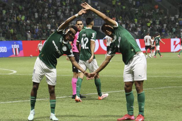 Match between Palmeiras and Botafogo SP for the Sao Paulo championship Sao paulo (sp), 20 02 2025 - paulistao palmeiras vs botagogo sp luighi from palmeiras scores and celebrates his goal in the match between palmeiras and botafogo sp, valid for the 11th round of the 2025 paulista football championship, on the night of this tuesday, february 20, 2025, at allianz parque, in sao paulo-sp (Foto: Leco Viana Thenews2 imago images) SPO Copyright: xLecoxVianax