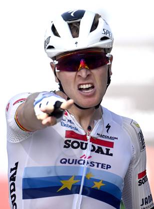 UAE Tour 2025 - Stage 5 DUBAI, UNITED ARAB EMIRATES - FEBRUARY 20 : Merlier Tim (BEL) of Soudal Quick-Step wins during Stage 5 of the UAE Tour 2025 cycling race with start in American University in Dubai and finish in Hamdan Bin Mohammed Smart University (160 km) on February 20, 2025 in Dubai, United Arab Emirates, 20 02 2025 Dubai United Arab Emirates  Copyright: xPeterxDexVoechtx