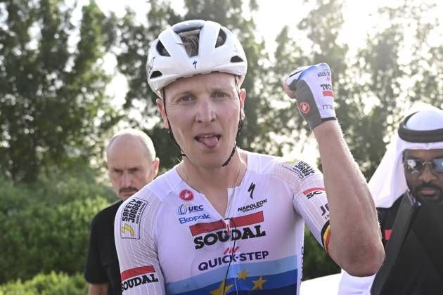 UAE Tour 2025 - Stage 5 DUBAI, UNITED ARAB EMIRATES - FEBRUARY 20 : Merlier Tim (BEL) of Soudal Quick-Step celebrates the victory after Stage 5 of the UAE Tour 2025 cycling race with start in American University in Dubai and finish in Hamdan Bin Mohammed Smart University (160 km) on February 20, 2025 in Dubai, United Arab Emirates, 20 02 2025 Dubai United Arab Emirates  Copyright: xPeterxDexVoechtx