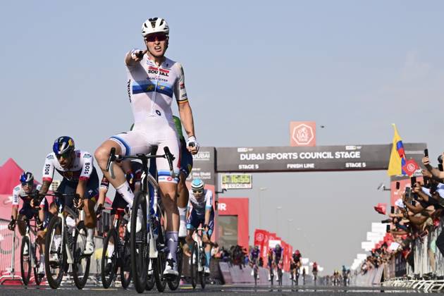 UAE Tour 2025 - Stage 5 DUBAI, UNITED ARAB EMIRATES - FEBRUARY 20 : Merlier Tim (BEL) of Soudal Quick-Step wins during Stage 5 of the UAE Tour 2025 cycling race with start in American University in Dubai and finish in Hamdan Bin Mohammed Smart University (160 km) on February 20, 2025 in Dubai, United Arab Emirates, 20 02 2025 Dubai United Arab Emirates  Copyright: xPeterxDexVoechtx