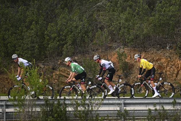 2025 Volta Algarve cycling race - Stage 3 TAVIRA, PORTUGAL - FEBRUARY 21 : Politt Nils (GER) of UAE Team Emirates, Almeida Joao (POR) of UAE Team Emirates, Grosschartner Felix (AUT) of UAE Team Emirates, Christen Jan (SUI) of UAE Team Emirates during stage 3 of the 51th edition of the Volta Algarve cycling race, with start in Vila Real Santo Antonio and finish in Tavira on February 21, 2025 in Tavira, Portugal, 21 02 2025 ( Motordriver Kenny Verfaillie - Tavira Portugal  Copyright: xTomasxSiskx