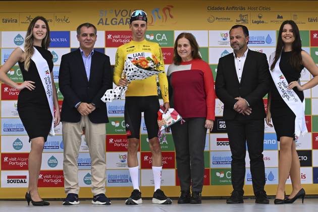 2025 Volta Algarve cycling race - Stage 3 TAVIRA, PORTUGAL - FEBRUARY 21 : Christen Jan (SUI) of UAE Team Emirates pictured with the yellow jersey during the podium ceremony of stage 3 of the 51th edition of the Volta Algarve cycling race, with start in Vila Real Santo Antonio and finish in Tavira on February 21, 2025 in Tavira, Portugal, 21 02 2025 ( Motordriver Kenny Verfaillie - Tavira Portugal Copyright: xTomasxSiskx