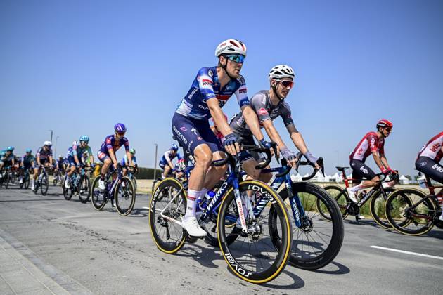 UAE Tour 2025 - Stage 6 ABU DHABI , UNITED ARAB EMIRATES - FEBRUARY 22 : Bastiaens Ayco (BEL) of Soudal Quick-Step during Stage 6 of the UAE Tour 2025 cycling race with start in Abu Dhabi Cycling Club and finish in Abu Dhabi Breakwater (165 km) on February 22, 2025 in Abu Dhabi , United Arab Emirates, 22 02 2025 Abu Dhabi United Arab Emirates  Copyright: xPeterxDexVoechtx