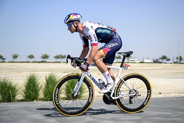 UAE Tour 2025 - Stage 6 ABU DHABI , UNITED ARAB EMIRATES - FEBRUARY 22 : Mullen Ryan William (IRL) of Red Bull - Bora - Hansgrohe during Stage 6 of the UAE Tour 2025 cycling race with start in Abu Dhabi Cycling Club and finish in Abu Dhabi Breakwater (165 km) on February 22, 2025 in Abu Dhabi , United Arab Emirates, 22 02 2025 Abu Dhabi United Arab Emirates  Copyright: xPeterxDexVoechtx