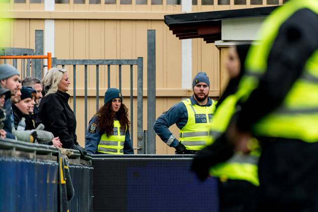 250222 Security guards during the Swedish Cup football match between Trelleborg and AIK on February 22, 2025 in Malmö  Copyright: CHRISTIANxÖRNBERG BB250222CO090