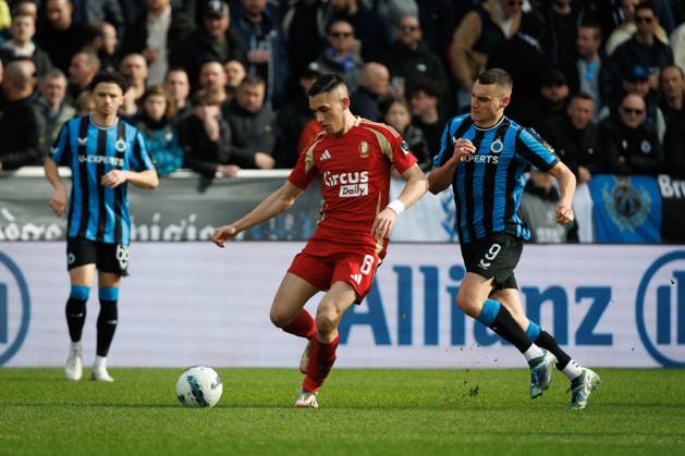 Standard s Sotiris Alexandropoulos and Club s Ferran Jutgla fight for the ball during a soccer match between Club Brugge and Standard de Liege, Sunday 23 February 2025 in Brugge, on day 27 of the 2024-2025 season of the Jupiler Pro League first division of the Belgian championship. KURTxDESPLENTER  x113088577x