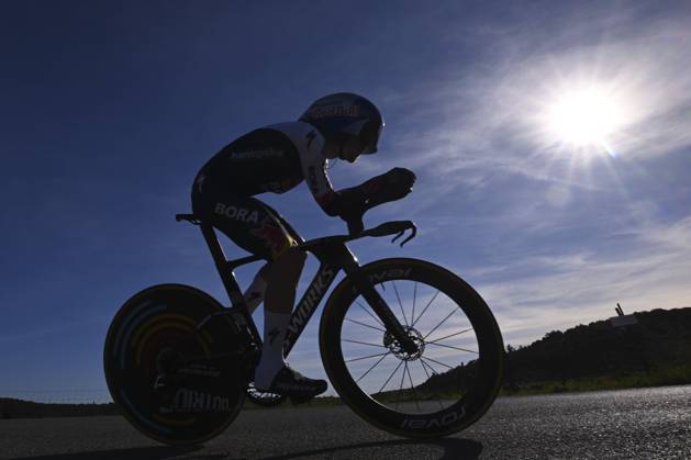 2025 Volta Algarve cycling race - Stage 5 MALHAO, PORTUGAL - FEBRUARY 23 : Tratnik Jan (SLO) of Red Bull - Bora - Hansgrohe during stage 5, an individual time trial, of the 51th edition of the Volta Algarve cycling race, with start in Salir and finish in Malhao on February 23, 2025 in Malhao, Portugal, 23 02 2025 ( Motordriver Kenny Verfaillie - Malhao Portugal  Copyright: xTomasxSiskx