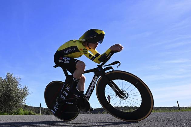 2025 Volta Algarve cycling race - Stage 5 MALHAO, PORTUGAL - FEBRUARY 23 : Vingegaard Jonas (DEN) of Team Visma I Lease a Bike during stage 5, an individual time trial, of the 51th edition of the Volta Algarve cycling race, with start in Salir and finish in Malhao on February 23, 2025 in Malhao, Portugal, 23 02 2025 ( Motordriver Kenny Verfaillie - Malhao Portugal  Copyright: xTomasxSiskx