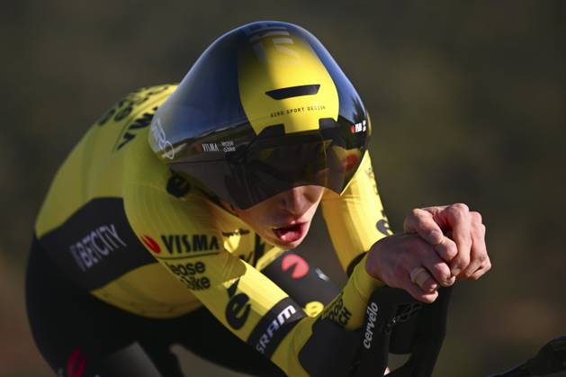 2025 Volta Algarve cycling race - Stage 5 MALHAO, PORTUGAL - FEBRUARY 23 : Vingegaard Jonas (DEN) of Team Visma I Lease a Bike during stage 5, an individual time trial, of the 51th edition of the Volta Algarve cycling race, with start in Salir and finish in Malhao on February 23, 2025 in Malhao, Portugal, 23 02 2025 ( Motordriver Kenny Verfaillie - Malhao Portugal  Copyright: xTomasxSiskx