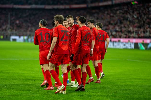 Goal for 1 0 by Michael Olise FC Bayern Muenchen, 17 , GER, FC Bayern Muenchen vs Eintracht Frankfurt, Soccer, Bundesliga, Matchday 23, Season 2024 2025, 23 02 2025, DFL DFB REGULATIONS PROHIBIT ANY USE OF PHOTOGRAPHS AS IMAGE SEQUENCES AND OR QUASI VIDEO, Eibner Pressefoto Sascha Walther GER, FC Bayern Muenchen vs Eintracht Frankfurt, Football, Bundesliga, Matchday 23, Season 2024 2025, 23 02 2025 Muenchen Copyright: xEibner-Pressefotox EP_EER