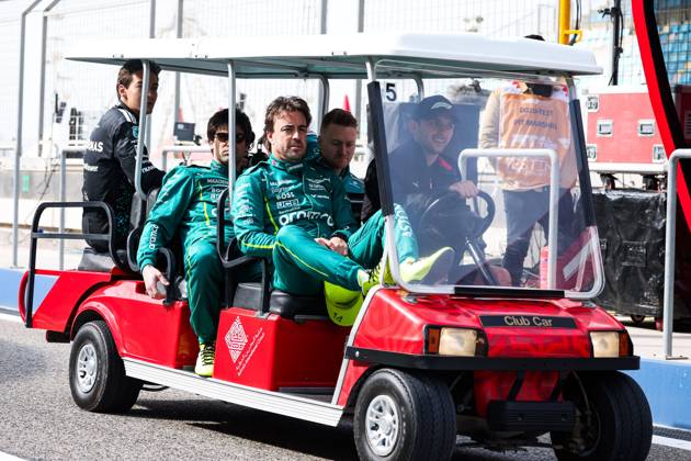F1 - PRE-SEASON TESTING 2025 - BAHRAIN ALONSO Fernando (spa), Aston Martin F1 Team AMR25, STROLL Lance (can), Aston Martin F1 Team AMR25, portrait during the Formula 1 Aramco pre-season testing 2025 of the 2025 FIA Formula One World Championship, WM, Weltmeisterschaft from February 26 to 28, 2025 on the Bahrain International Circuit, in Sakhir, Bahrain - SakhirBahrain  Copyright: xFLORENTxGOODENx