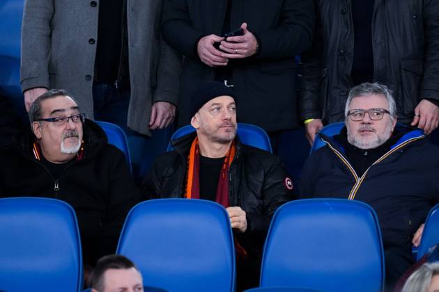 AS Roma v FC Porto - UEFA Europa League 2024 25 Knockout Play-off Second Leg Italian actor Filippo Nigro during the UEFA Europa League 2024 25 Knockout Play-off Second Leg match between AS Roma and FC Porto at Stadio Olimpico on February 20, 2025 in Rome, Italy. Rome Stadio Olimpico Rome Italy Copyright: xGiuseppexMaffiax UEL_Roma-Porto_200225DSC06258