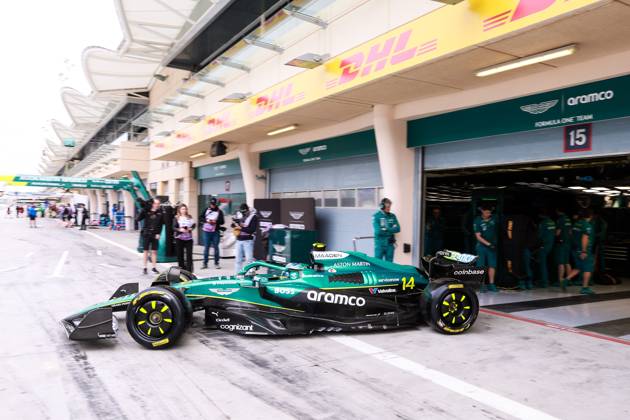 F1 - PRE-SEASON TESTING 2025 - BAHRAIN 14 ALONSO Fernando (spa), Aston Martin F1 Team AMR24, action during the Formula 1 Aramco pre-season testing 2025 of the 2025 FIA Formula One World Championship, WM, Weltmeisterschaft from February 26 to 28, 2025 on the Bahrain International Circuit, in Sakhir, Bahrain - SakhirBahrain  Copyright: xEricxAlonsox
