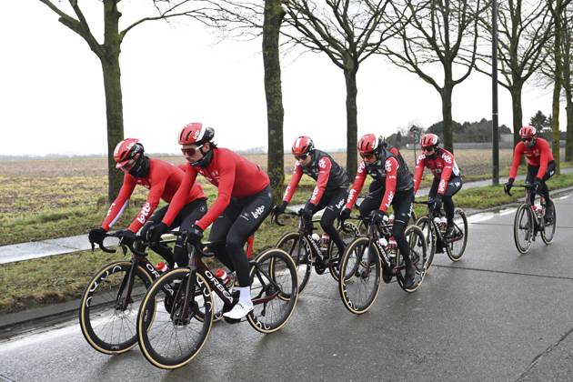 Flanders Classics opening weekend 2025 - training session 27 02 2025 GENT, BELGIUM - FEBRUARY 27 : riders of Lotto pictured during a training session ahead of the Flanders Classics opening weekend with Omloop Het Nieuwsblad and Kuurne Brussel Kuurne on February 27, 2025 in Gent, Belgium, 27 02 2025 Gent Belgium  Copyright: xJanxDexMeuleneirx