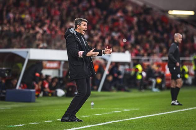 SL Benfica Vs SC Braga in Lisbon, Portugal - 26 Feb 2025 SL Benfica coach Bruno Lage seen during the Portuguese Cup match between SL Benfica and SC Braga at Estadio da Luz. (Final score: SL Benfica 1 - 0 SC Braga) Lisbon Portugal Copyright: xHenriquexCasinhasx xSOPAxImagesx HCASINHAS_26022025_SLBENFICA_VS_SCBRAGA-016