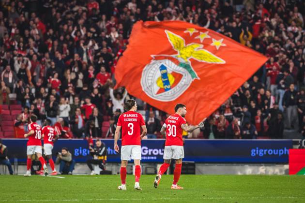 SL Benfica Vs SC Braga in Lisbon, Portugal - 26 Feb 2025 SL Benfica team celebrates a goal during the Portuguese Cup match between SL Benfica and SC Braga at Estadio da Luz. (Final score: SL Benfica 1 - 0 SC Braga) Lisbon Portugal Copyright: xHenriquexCasinhasx xSOPAxImagesx HCASINHAS_26022025_SLBENFICA_VS_SCBRAGA-023