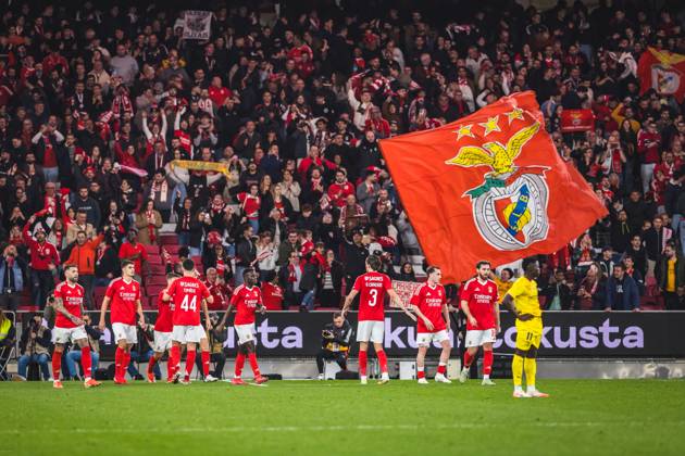 SL Benfica Vs SC Braga in Lisbon, Portugal - 26 Feb 2025 SL Benfica team celebrates a goal during the Portuguese Cup match between SL Benfica and SC Braga at Estadio da Luz. (Final score: SL Benfica 1 - 0 SC Braga) Lisbon Portugal Copyright: xHenriquexCasinhasx xSOPAxImagesx HCASINHAS_26022025_SLBENFICA_VS_SCBRAGA-024