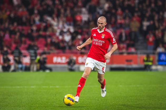 SL Benfica Vs SC Braga in Lisbon, Portugal - 26 Feb 2025 Fredrik Aursnes of SL Benfica in action during the Portuguese Cup match between SL Benfica and SC Braga at Estadio da Luz. (Final score: SL Benfica 1 - 0 SC Braga) Lisbon Portugal Copyright: xHenriquexCasinhasx xSOPAxImagesx HCASINHAS_26022025_SLBENFICA_VS_SCBRAGA-034