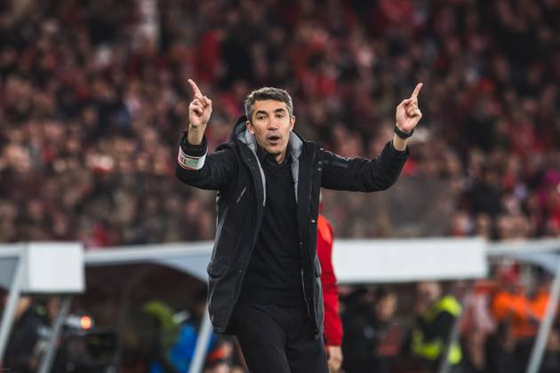 SL Benfica Vs SC Braga in Lisbon, Portugal - 26 Feb 2025 SL Benfica coach Bruno Lage seen during the Portuguese Cup match between SL Benfica and SC Braga at Estadio da Luz. (Final score: SL Benfica 1 - 0 SC Braga) Lisbon Portugal Copyright: xHenriquexCasinhasx xSOPAxImagesx HCASINHAS_26022025_SLBENFICA_VS_SCBRAGA-044