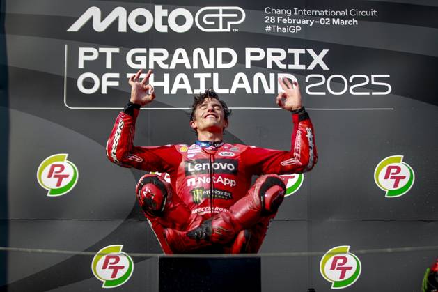 Bilder des Jahres 2025, Sport 03 M?rz Sport Themen der Woche KW09 Sport Bilder des Tages PT MotoGP of Thailand Spanish MotoGP rider Marc Marquez of Ducati Lenovo reacts on the podium after winning the PT Grand Prix of Thailand 2025 at the Chang Circuit in Buriram, Thailand, March 02 2025. Buriram Thailand Copyright: xMatrixxImagesx xDiegoxAzubelx 