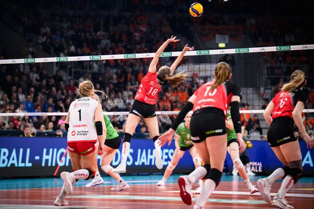 02 03 2025, SAP Arena, Mannheim Volleyball, DVV Cup Final, USC Münster Muenster vs Dresdner SC Set Sarah Straube 18 Dresden