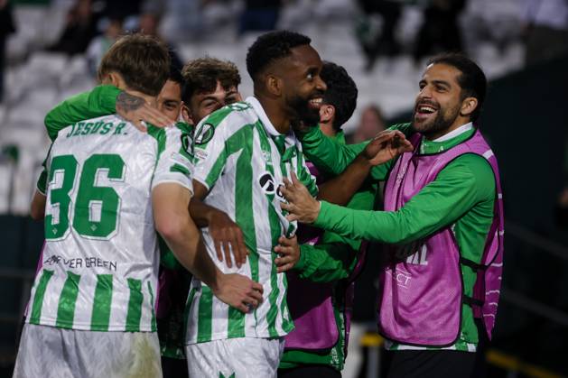 Real Betis Balompie v Vitoria SC - UEFA Conference League 2024 25 Round of 16 First Leg Cedrik Bakambu of Real Betis celebrates a goal during the UEFA Conference League match between Real Betis and Vitoria Guimaraes SC at Benito Villamarin in Seville, Spain, on March 6, 2025. Seville Spain  Copyright: xDAXxImagesx originalFilename:daximages-realbeti250306_np3gO